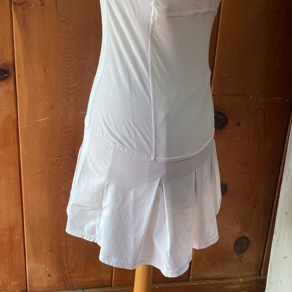 Lolë Tennis Dress with Pleated Skirt - Picture 4 of 9